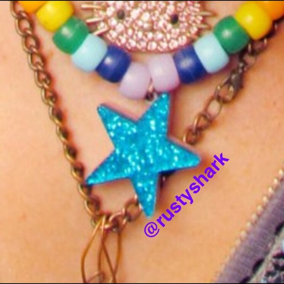 ISO Loungefly Hot Topic glitter charm bracelet - Picture 5 of 8